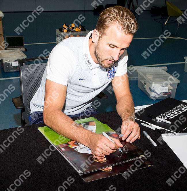  Harry Kane & Dejan Kulusevski Signed 8x6 Inch Mounted Photo  Print Pre Printed Signature Tottenham Hotspur Autograph Gift, Ready To Be  Framed: Photographs