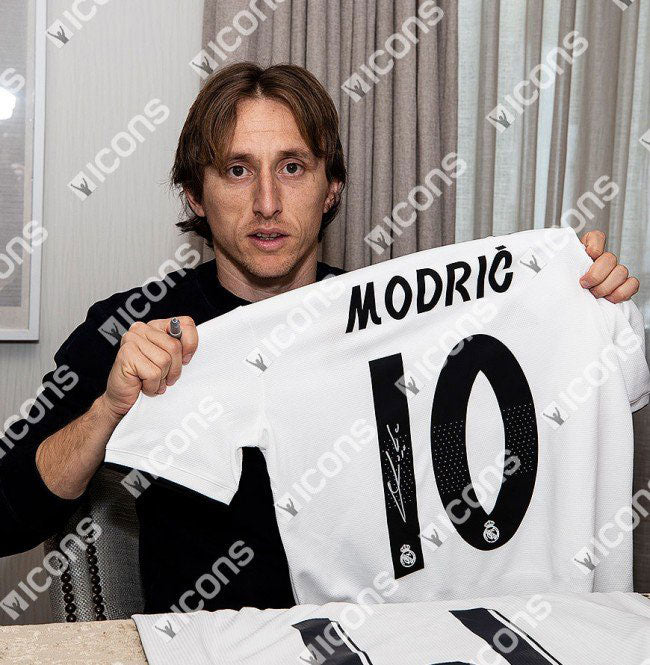 modric signed shirt