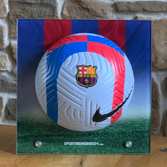 FC Barcelona<br>Nike Fussball<br>im Display